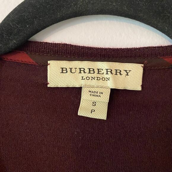 Burberry London Men's size Small Plum Purple 100% Merino Wool V-neck Sweater - Picture 2 of 8
